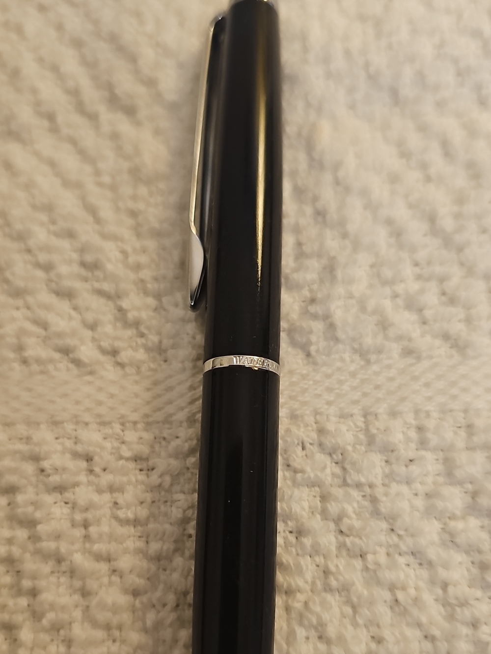 Waterman Hémisphère Ballpoint Pen – Black Lacquer & Chrome Trim – Made in France
